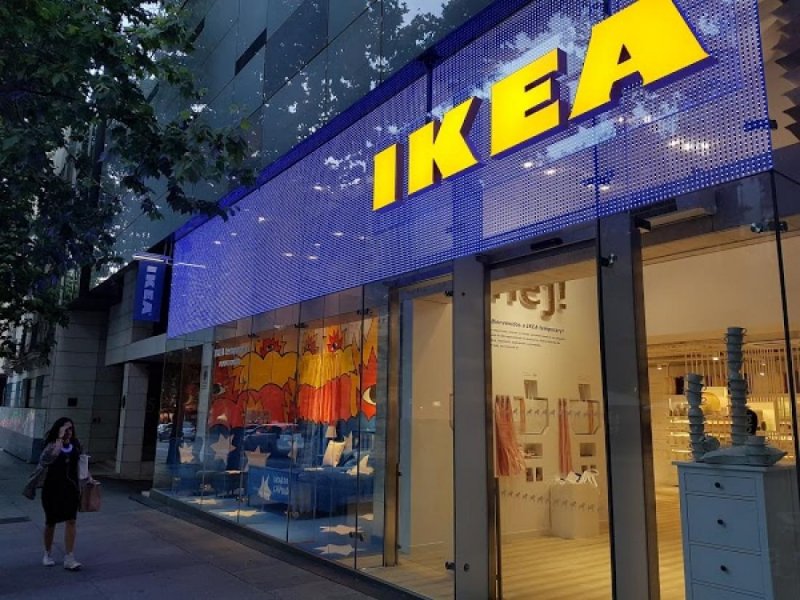 IKEA набирает персонал для работы в Украине