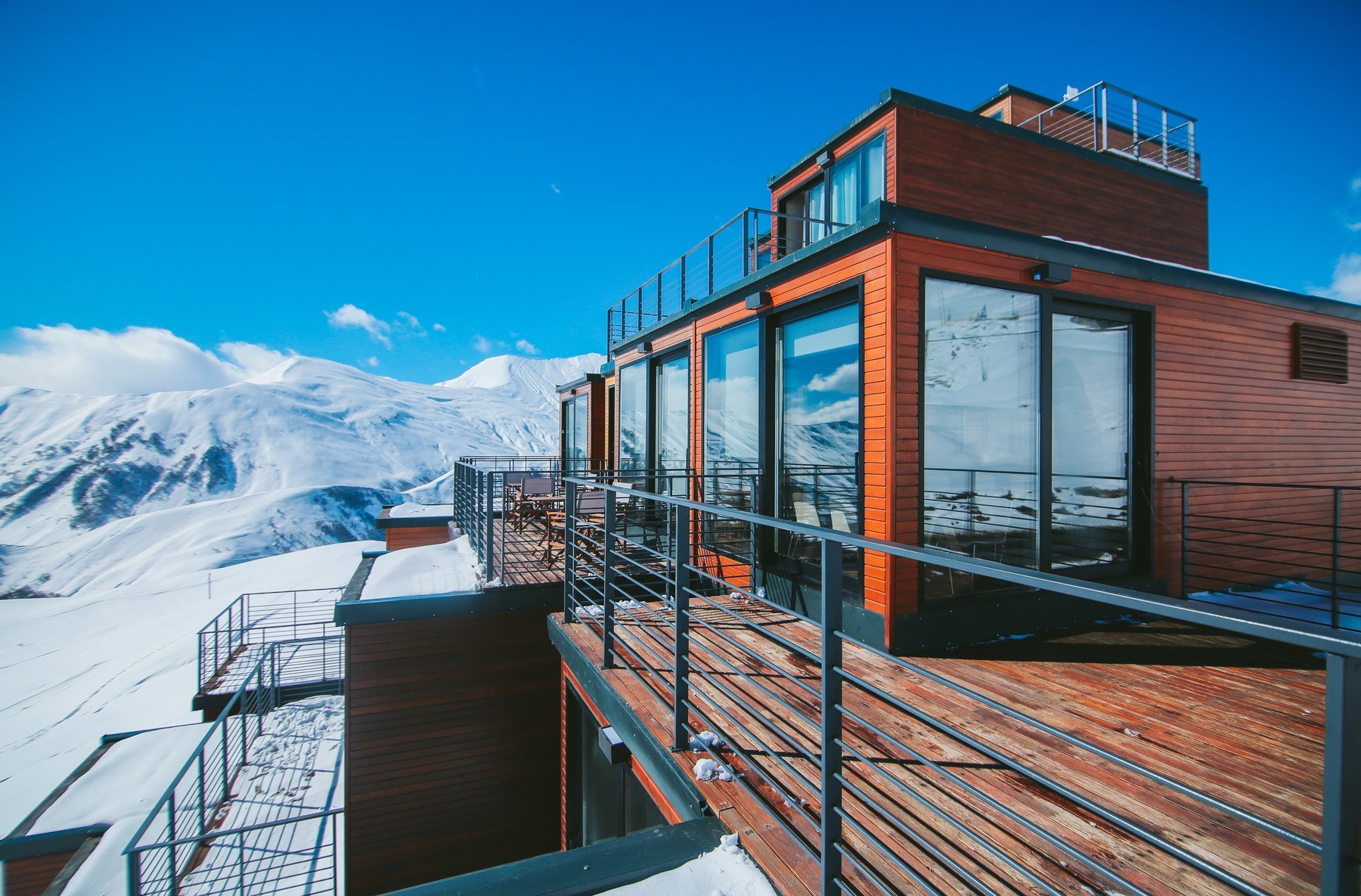 Отель Quadrum — уютное местечко среди суровых Кавказских гор