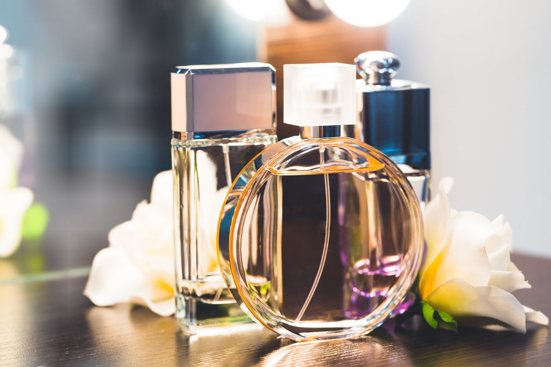 Топ самых популярных парфюмов, покоривших мир