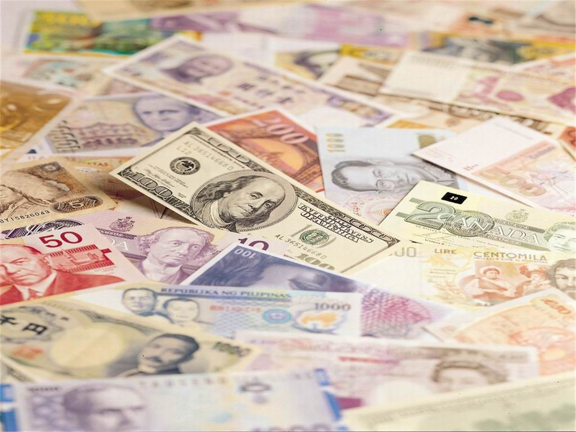 Эксперты назвали самые стабильные валюты мира
