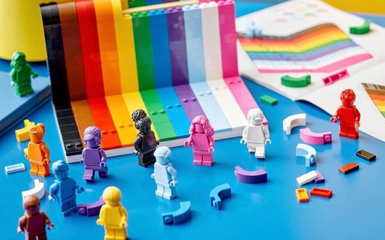 Lego показали набір на підтримку ЛГБТ-спільноти