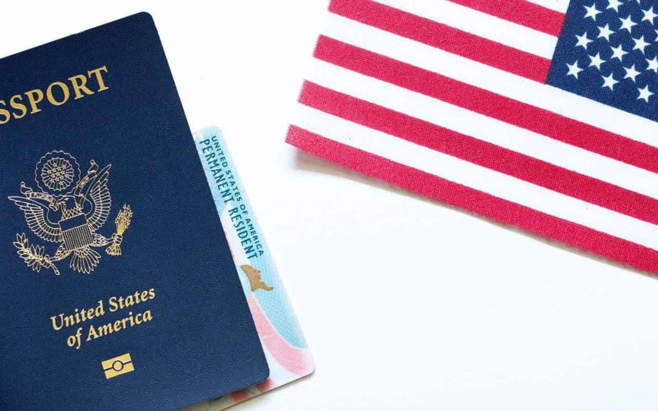 США відновили лотерею з видачі віз Green Card для іммігрантів